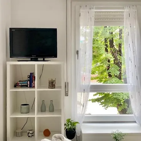 Riverview City Apartment