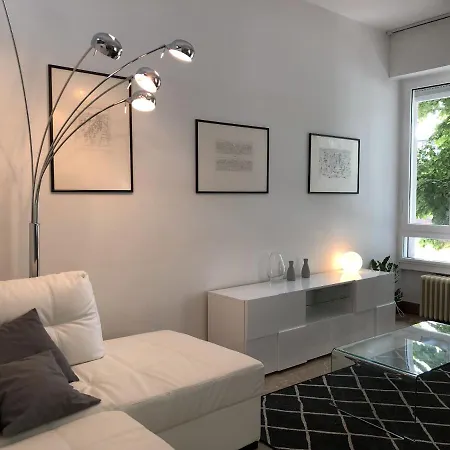Riverview City Apartment *
