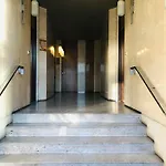 Riverview City Apartment *